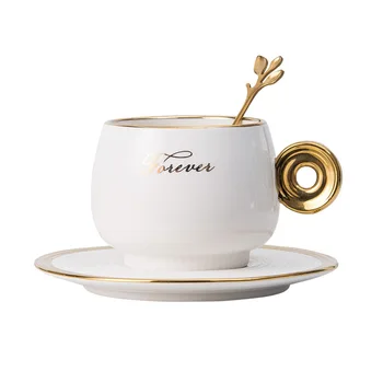 Скандинавска златна керамични чашата за кафе, индивидуалност, креативна офис чаша, модерен прост набор от кафе чаши, красиви чаши за кафе и чаша